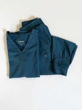 W123  Turquoise scrub top and pants set with pockets